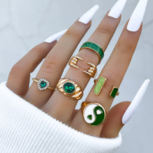 Load image into Gallery viewer, 6 Pcs/Set Retro Finger Ring Set Boho Frog Snake Gold Carved Knuckle Rings for Women Jewelry Gifts