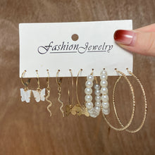 Load image into Gallery viewer, Gold Butterfly Hoop Earrings Set Vintage Jewelry Fashion Pearl Earrings for Women Girls Brincos 2022 Trendy Jewelry 2022