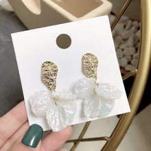 Load image into Gallery viewer, Long Dangle Earrings for Women 2021 Fashion Full Crystal Simulated Pearl Tassel Drop Earring Vintage Gold Brincos Jewelry 2022