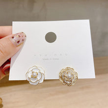Load image into Gallery viewer, Long Dangle Earrings for Women 2021 Fashion Full Crystal Simulated Pearl Tassel Drop Earring Vintage Gold Brincos Jewelry 2022