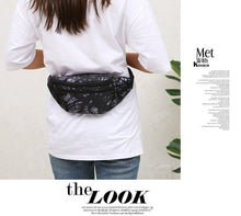Load image into Gallery viewer, New men holographic waist bag sport run fanny pack men crossbody bag fashion chest bag phone purse multifunction belt bag bum 2022