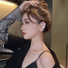 Load image into Gallery viewer, Crystal Metal Butterfly Ear Clips Without Piercing Women Fashion Gold Silver Ear Cuff Clip Earrings Fashion Wedding Jewelry 2022 2022