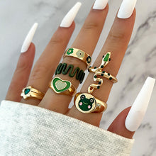 Load image into Gallery viewer, 6 Pcs/Set Retro Finger Ring Set Boho Frog Snake Gold Carved Knuckle Rings for Women Jewelry Gifts
