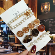 Load image into Gallery viewer, New Starfish Hair Clip For Women 2021 Korean Acrylic Hairpins Geometric Crystal Hair Barrettes Girl Hair Accessories Hairgrip 2022
