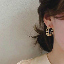 Load image into Gallery viewer, Simple Chain Earrings Ring Gold Color Metal Round Hoop Earrings Fashion Circle Hoops Statement Earrings for Women Party Jewery 2022
