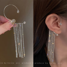 Load image into Gallery viewer, New Luxury Shining Zircon Rhinestone Long Tassel Ear Clip Ear Cuff Exquisite Vintage Clip Earrings Fashion Wedding Jewelry 2022

