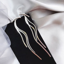 Load image into Gallery viewer, Fashion Long Thread Tassel Drop Earrings for Women 2022 Girls Elegant Gold Ear Bar Geometric Earrings Female Jewley Accessories 2022
