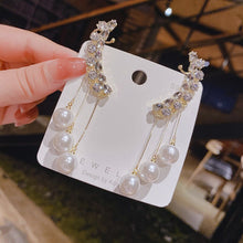 Load image into Gallery viewer, Luxury Crystal Wing Earrings for Women 2022 New Fashion Pearl Tassel Drop Earring Female Gold Brincos Jewelry Accessories 2022
